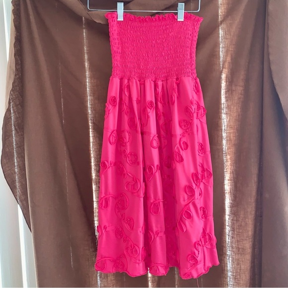 Bright Fuscia Pink Strapless Dress with Accent Stitching size Small - Picture 1 of 8
